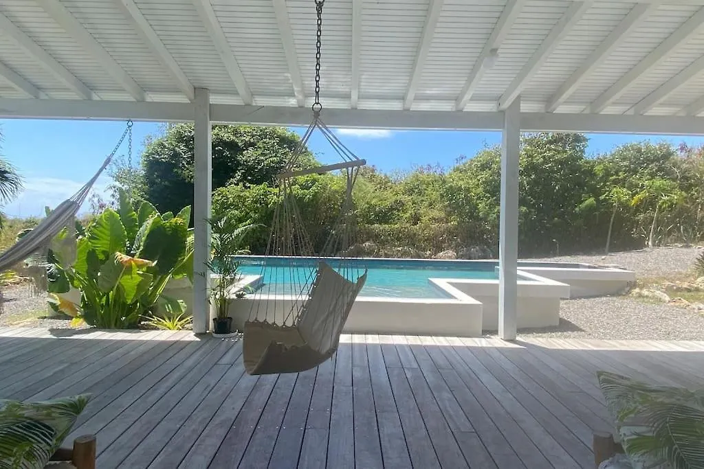 Le Deck Villa Capesterre 0*,